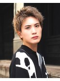 ツーブロック束感流行アップバング