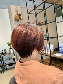 ユリイカビヨウシツ ショート