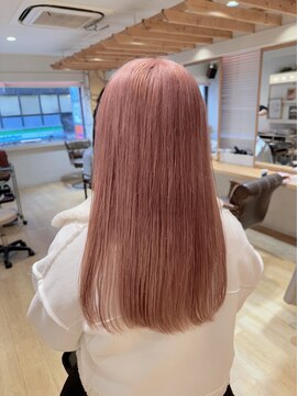 エイト新宿店(EIGHT shinjuku) ピンクベージュ