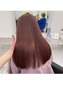 ピンクベージュ