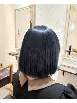 アマレット(Amaretto) 【パーソナルカラー診断×ブルーブラック】髪質改善