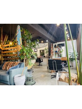 【博多駅筑紫口/23時まで営業/駐車場あり】リラックスできる少人数サロンならではのプライベート空間☆