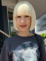 エイチ(H)&nbsp;xブリーチ/イメチェン/ホワイトブロンド/外ハネボブ/美髪/