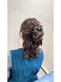 ☆*:.結婚式お呼ばれヘアアレンジ.:*☆