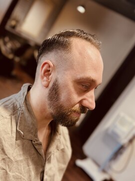 ジェイソンバーバー 2nd(JASON BARBER) 清潔感と貫禄漂うバーバースタイル【メンズ/ヘッドスパ/学割】