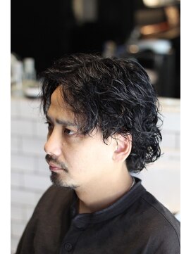 キングスマントーキョー 三鷹店(KINGSMAN TOKYO) アップバング / ツーブロック / スキンフェード[三鷹/バーバー]