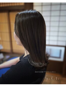 スタイルの言語化が得意なスタイリストが、なりたいカタチと現実的なカウンセリングを提供してくれます。