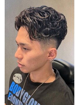 ワンワンオー バーバーショップ コンチネンタル(@110 BARBER SHOP continental) ラルフカール