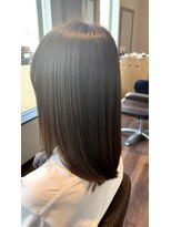 エスト(est.)&nbsp;透明感ベージュ×ミネコラトリートメント　20代30代40代50代
