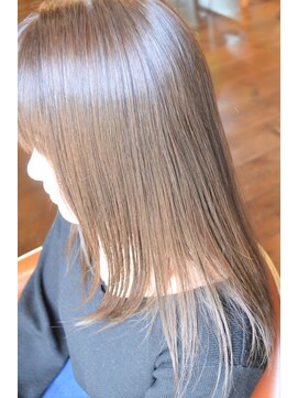 ピースリーヘア バイ カーサ(peathree.hair by CASA) グレー×ラベンダー