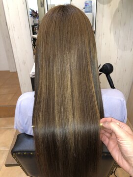 アコンプリッシュ 代官山 恵比寿(accomplish) プラチナミネコラ