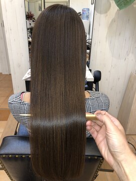 アコンプリッシュ 代官山 恵比寿(accomplish) プラチナミネコラ