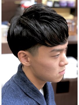 キングズバーバーショップ ツービッツ(King's Barbershop 2-bits) マッシュ