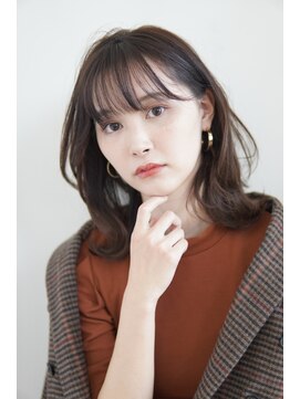 グリッター(GRITTERs) ☆大人可愛いシルキーベージュ外ハネミディ ☆