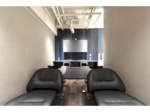 Q.シャンプー台はどんな形ですか?［国分寺/インナーカラー/ハイライト/白髪ぼかし/髪質改善/縮毛矯正/眉］