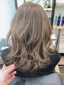 ポー 三軒茶屋(poh) テラコッタ/ミニウルフ/デジタルパーマ/くすみブルー*三軒茶屋駅