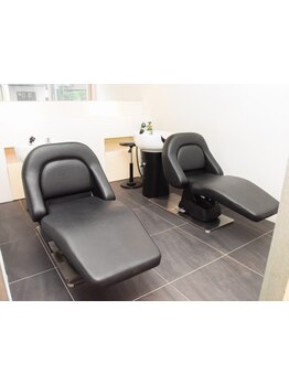 【武蔵小杉】フルフラットのシャンプー台×癒しヘッドスパ＊いつものカラーに＋して癒しのひと時を♪