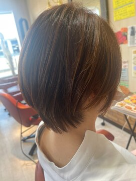 ヘアスタジオブービー ツヤ感ショート