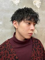 マッシュ　ツイストスパイラル　波巻きパーマ　センターパート