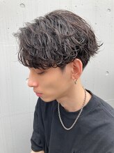 ローウェ バイ フィフス 立川メンズサロン(Louwe by fifth) 《当店1番人気*》再現性高いセンターパート×波巻きパーマ＊