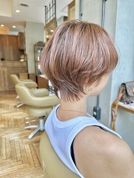 ビュートリアム 南青山(BEAUTRIUM) 毛流れレイヤーショート 襟足長め 大人ショート 20代30代40代