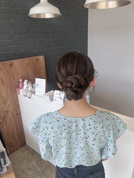 ニド(2do) 大人シニヨン