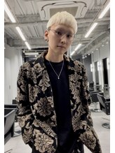 ボンドストーリーホワイト(BondStory White) 東出 匡佑 (1F)