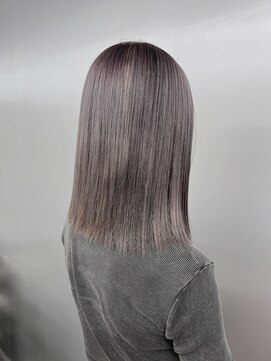 サイ アオヤマ(sai AOYAMA) シルバーグレーラテ