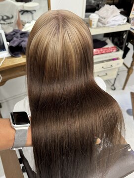 ハピネス 梅田茶屋町店(HAPPINESS) 韓国カラー　ダブルカラー　ルーツカラー