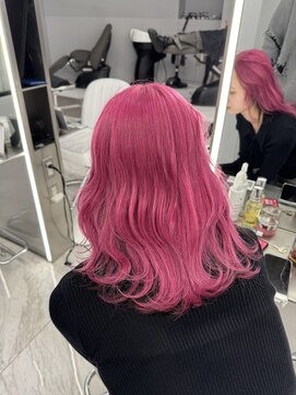 ヴァイス 新宿店(VAICE) ビビッドピンク×逆インナーカラー