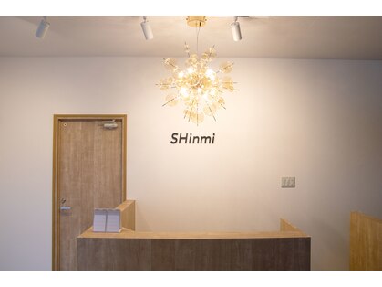 シンミ(SHinmi)の写真
