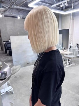 クリム(qulim) ブリーチ/ブリーチカラー/ダブルカラー/ハイトーンカラー