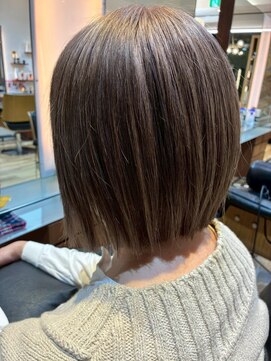 ハイライトボブ髪質改善白髪染め20代30代40代元町中華街