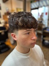 フィールドヘアー&nbsp;ニュアンスパーマフェードカット＜八千代＞＜メンズサロン＞