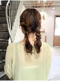 ツヤ感たっぷりのブラウンセミロング