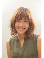 ヘアージェニック(hair genic) フワリと揺れるグロッシーミディアム