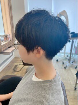 コワファースト 大分(COIFF1RST) 刈り上げショートボブ