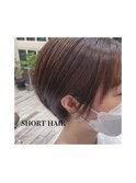 ショートカット×オリーブカラー×20代 30代 40代
