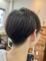 フリー(Free)&nbsp;爽やかツーブロック刈上げmix丸みマッシュショート