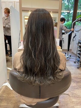 アルターシェリー(aL-ter che'rie) アッシュグレージュイルミナカラーロング【stylist小高】