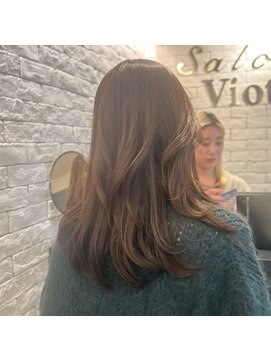 ヴィオットバイサロン(Viot by Salon) ＊エモージュ前髪パーマグレーベージュレイヤーミディアム