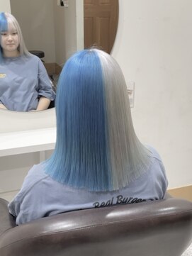 アン(Hair make un) 【水色×ホワイト】