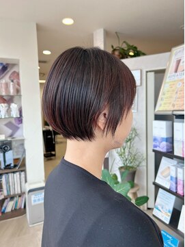 キュウヘアー(KYUU HAIR) 耳かけが可愛い！丸みショートボブ
