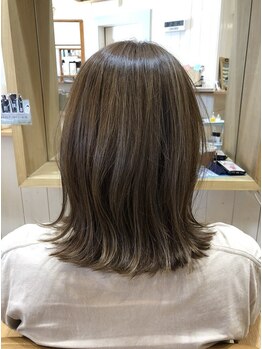 ユーティリティ ヘア(UTILITY hair)の写真/サロンスタイルをもっと身近に♪毎日のスタイリングが楽しくなるような、お手入れ簡単スタイルをご提供。