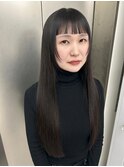 黒髪/切りっぱなしロング/小顔/顔まわりレイヤー/重めバング