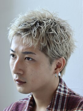 オーシャントーキョー サニー 原宿(OCEAN TOKYO Sunny) スパイキーショートベリーショート金髪ホワイトブロンド短髪白金