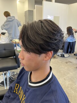 ラッドバイプティパ(rad...by petit-pas) ＊フェザーパーマ/ニュアンスパーマ/センターパート/水戸/メンズ