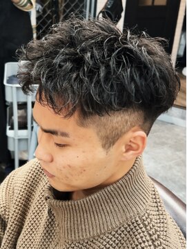 アミーゴ(AMIGO) 短髪×ピンパーマ