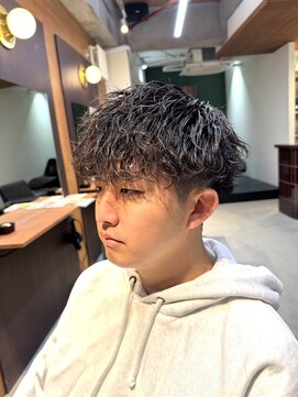 アトラクト バイ ラック 津田沼(Attract by LUCK) ツイストスパイラルパーマ/メンズ/メンズパーマ/フェザーパーマ