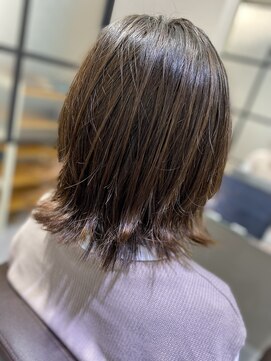 あお へあさろん 明るめグレーカラー